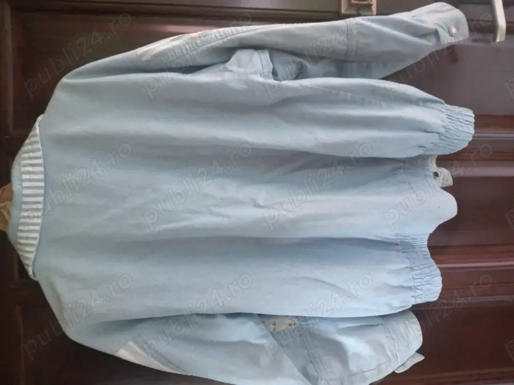 Vind geaca deosebita.