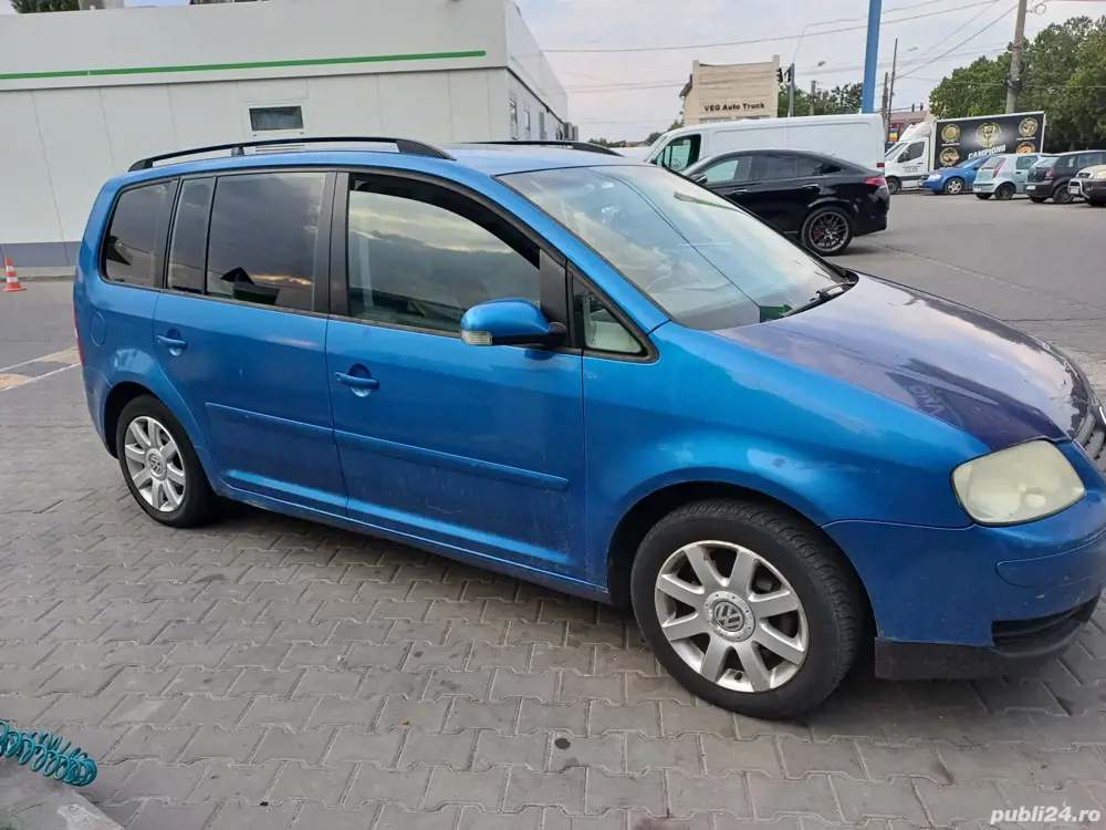 Dezmembrez Vw Touran 1.9 TDi 