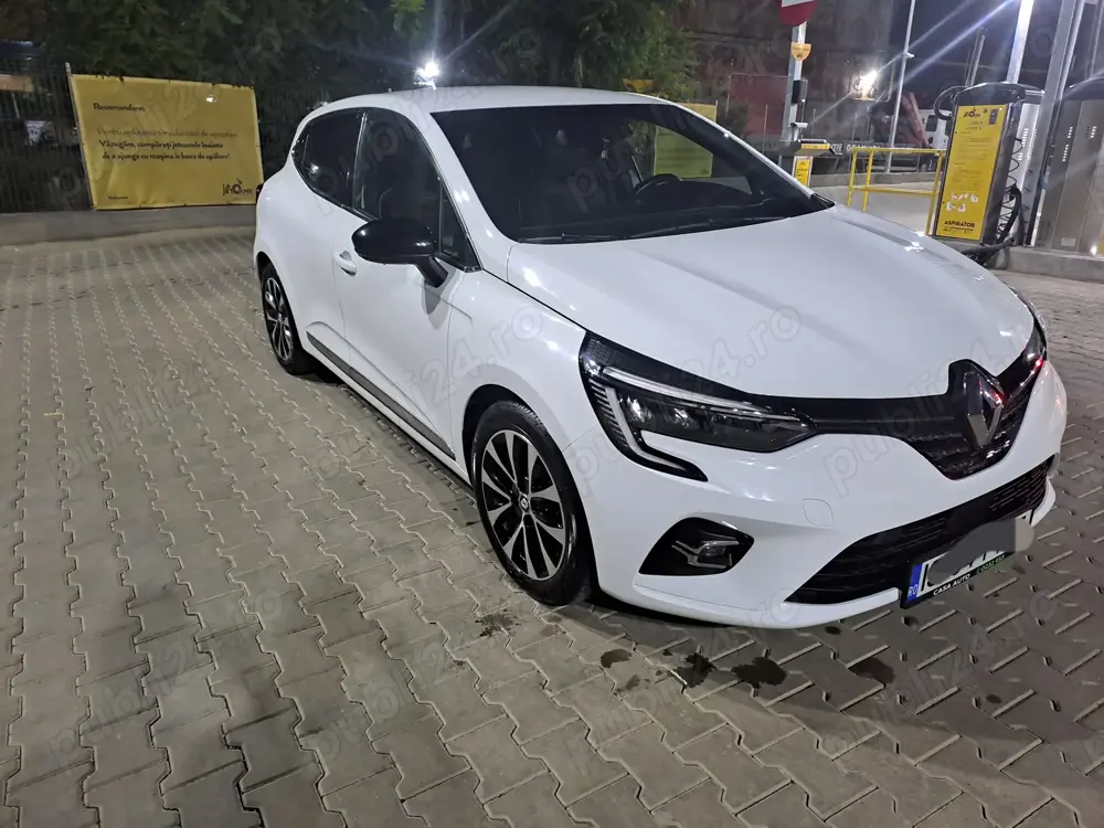 Renault Clio V Techno   1.0 TCe 90 CP   2022   Stare impecabilă