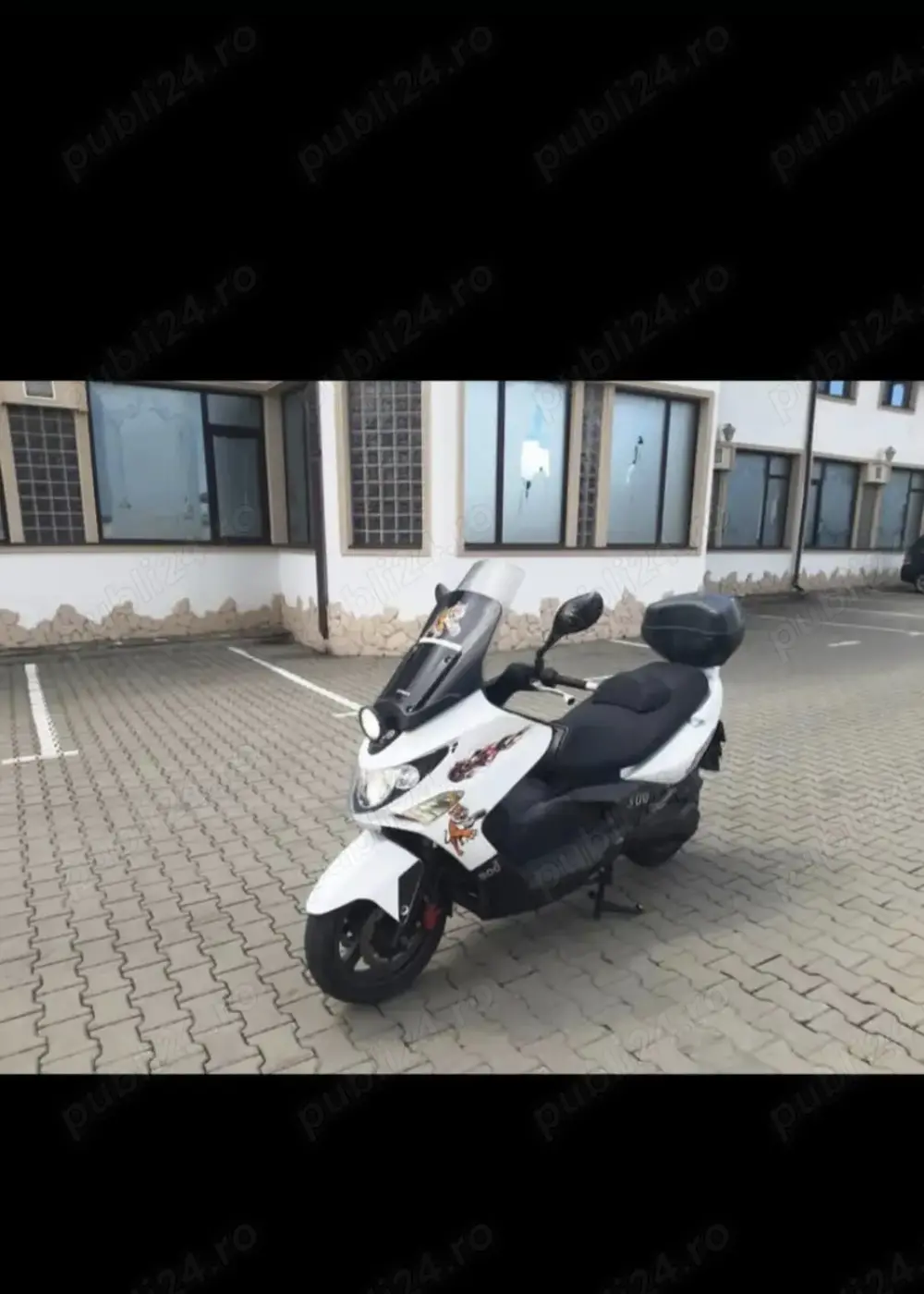 Motocicleta kymco 300cm3  Motocicleta kymco 300cm3