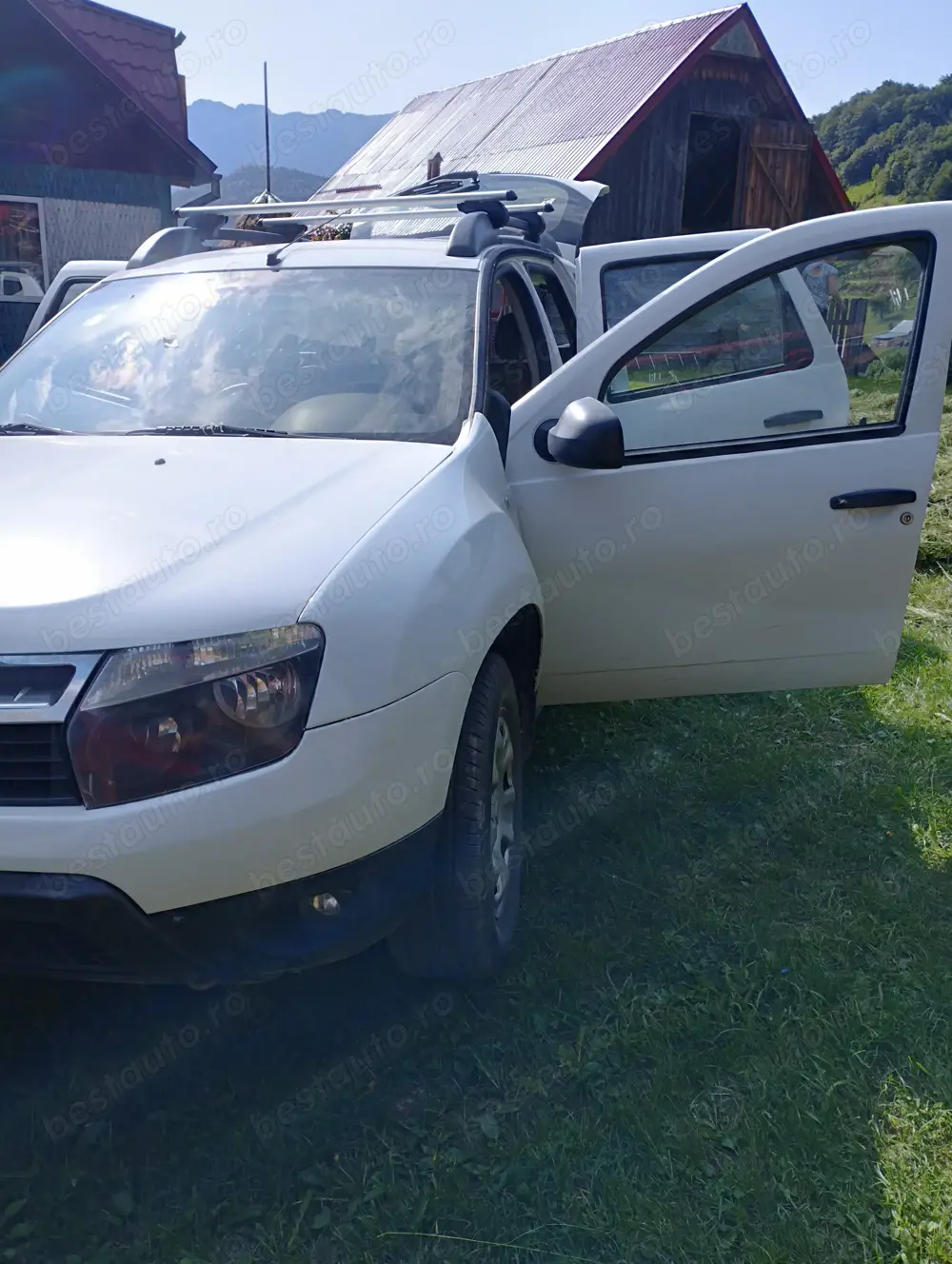 Vând Dacia Duster in stare foarte bună 4*4 diesel..an 2013