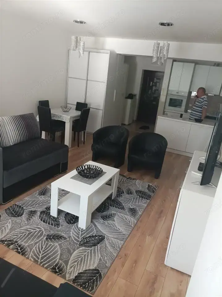 Inchiriez garsoniera in zona Dristor