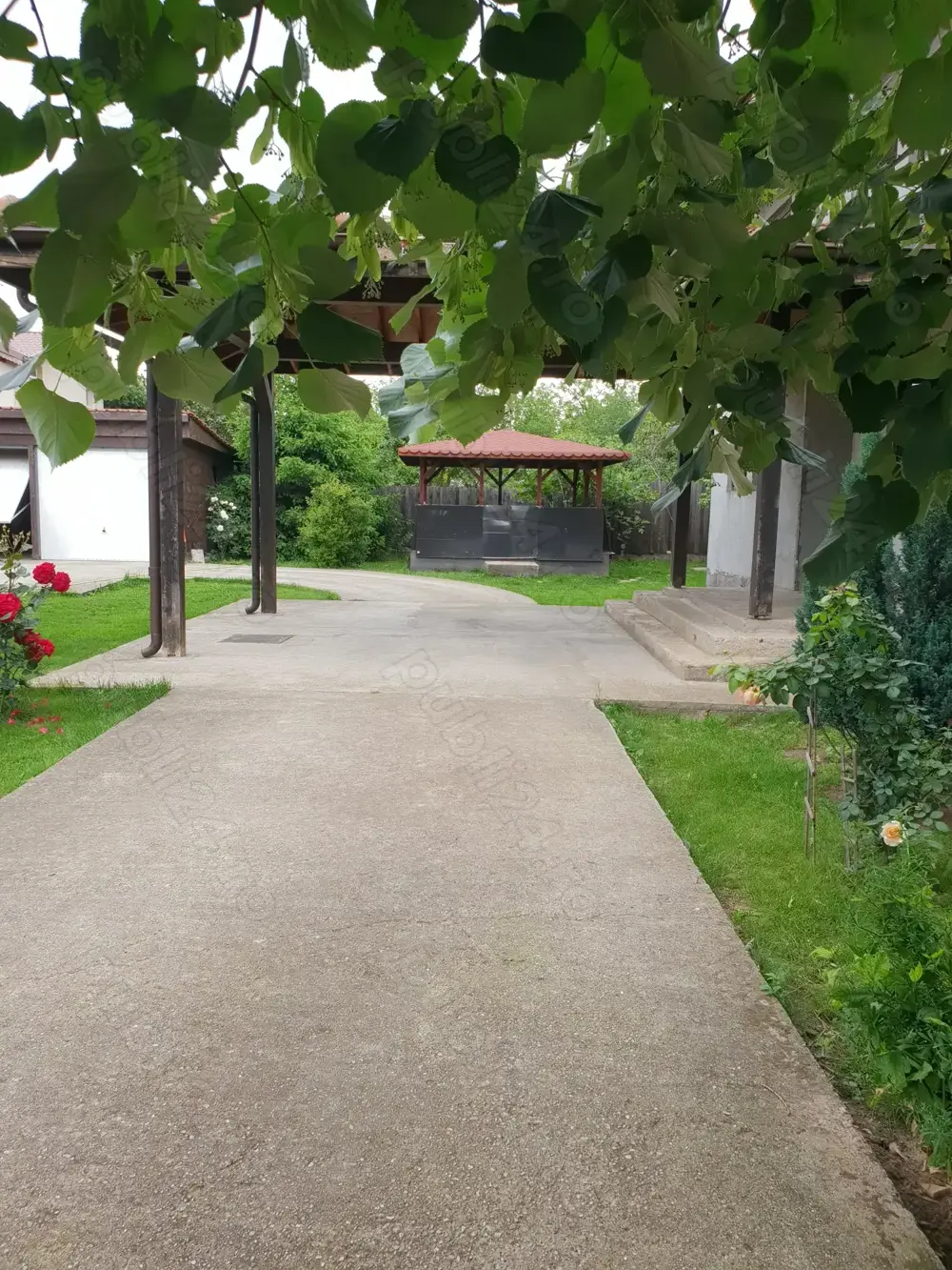 Casa (vila) 5 camere nu este finisata complet. Vadul Anei Branesti Casa (vila) 5 camere nu este finisata complet. Vadul Anei Branesti