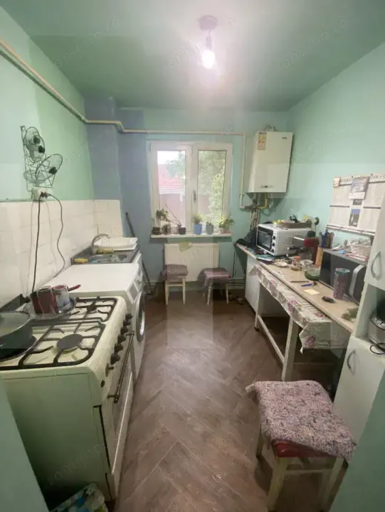 Apartament cu 4 camere de vânzare, ideal pentru familii, zona Simeria