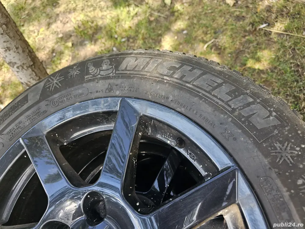 genți cu cauciucuri genți cu cauciucuri