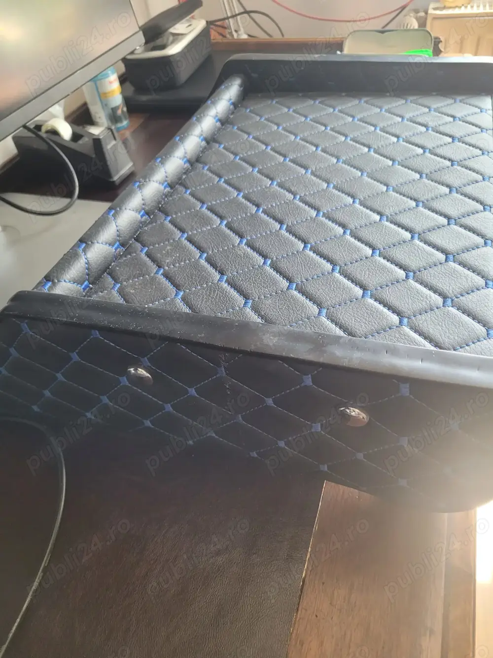 Vand suport de acte pentru microbuz Mercedes, personalizat