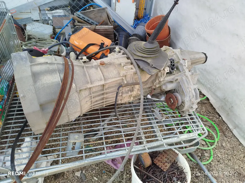 Cutie de viteza nissan Navara D40