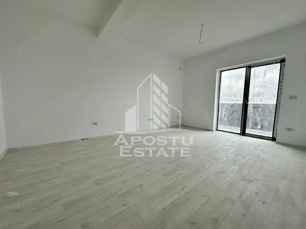 Apartament cu 2 camere, decomandat, etaj intermediar, zona Cl. Urseni