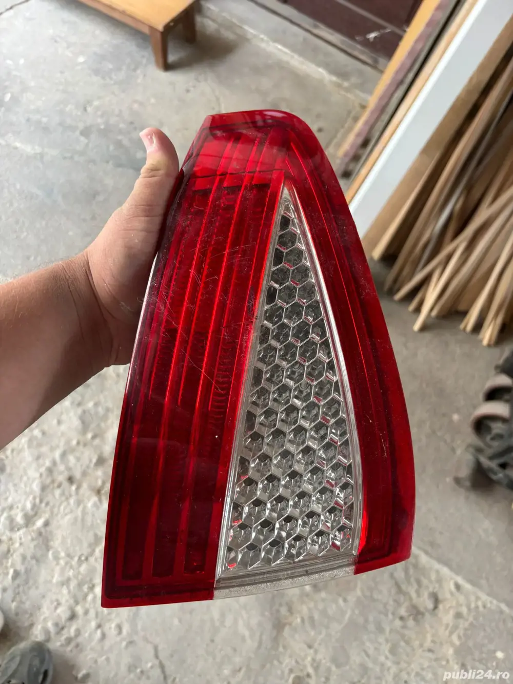 Stop stanga Ford Mondeo MK4 2008