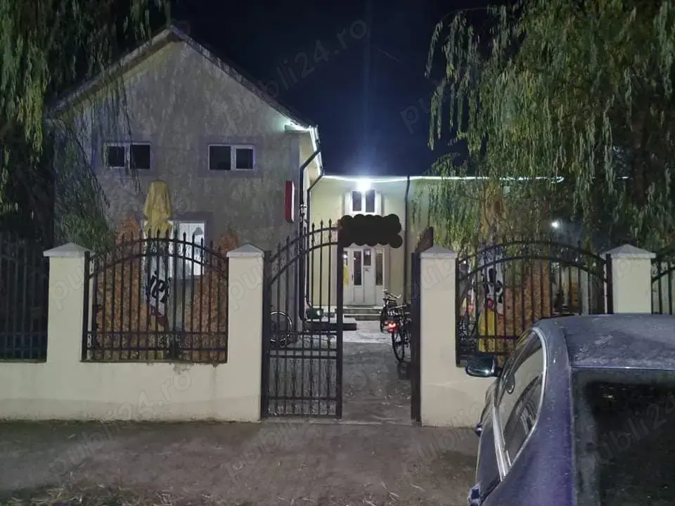 Închiriez spațiu comercial 