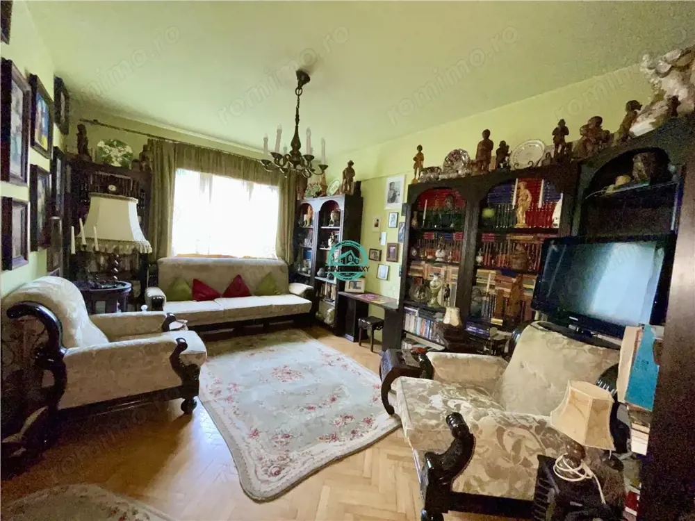 Apartament cu 2 camere de vanzare, in Centru str. Bolyai