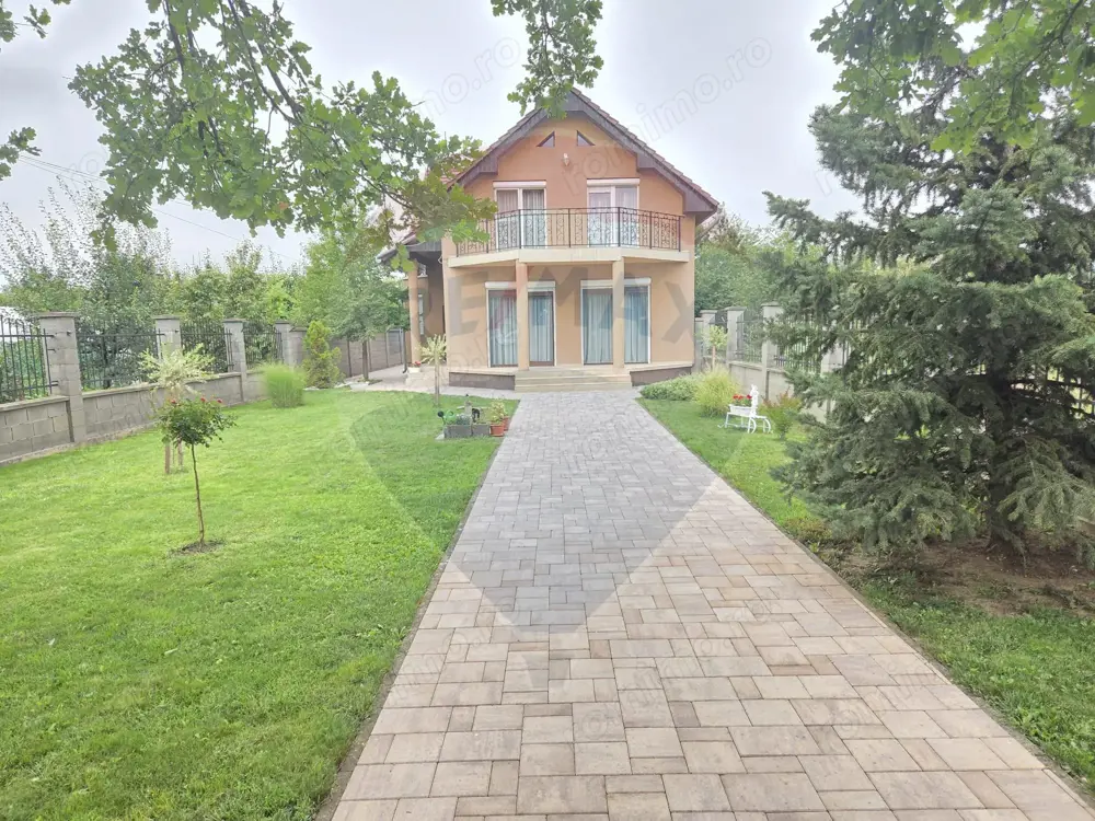 Casă de vis cu 4 dormitoare intr-o zona linistita din Salonta