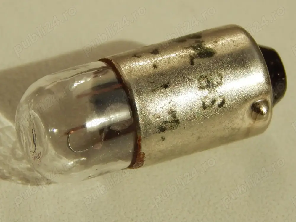 Bec mic cu filament 12 Volti 2 Watti tip SE 7425