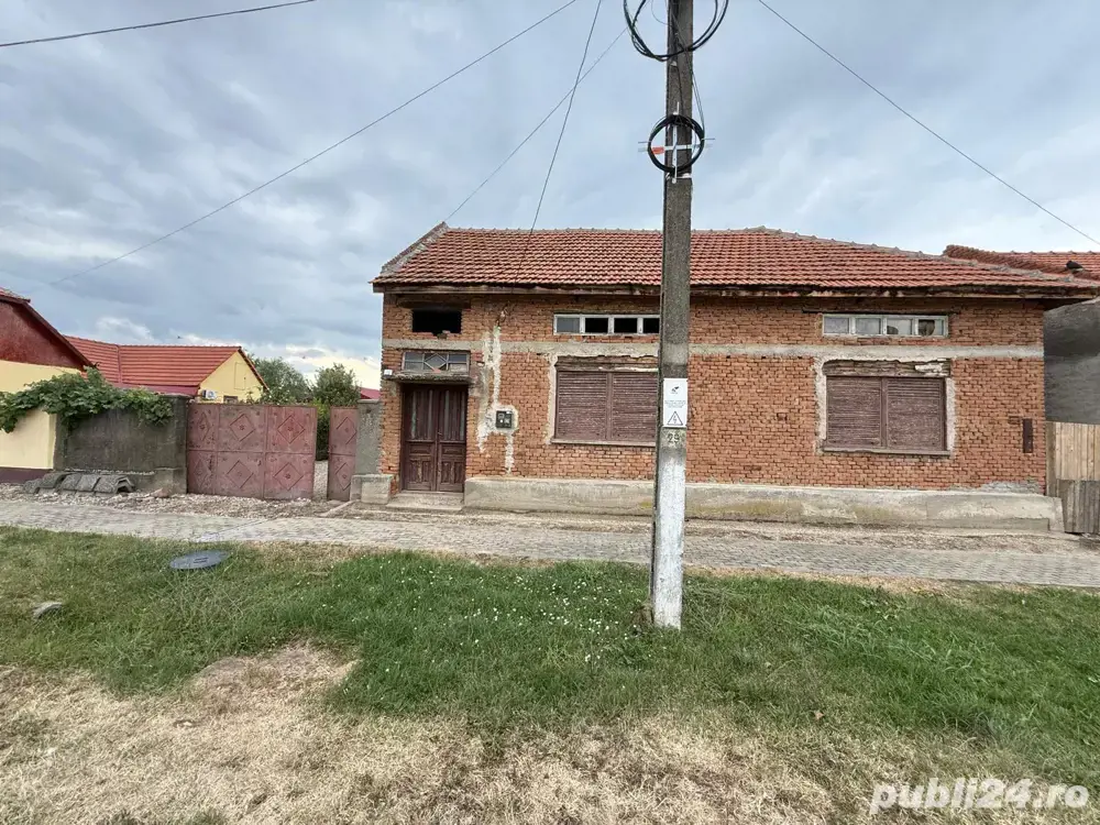 Casa de vanzare Com. Gavojdia  Casa de vanzare Com. Gavojdia