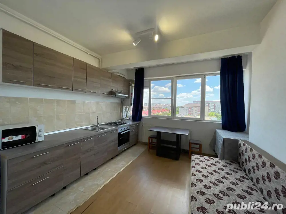 vand apartament 2 camere studio