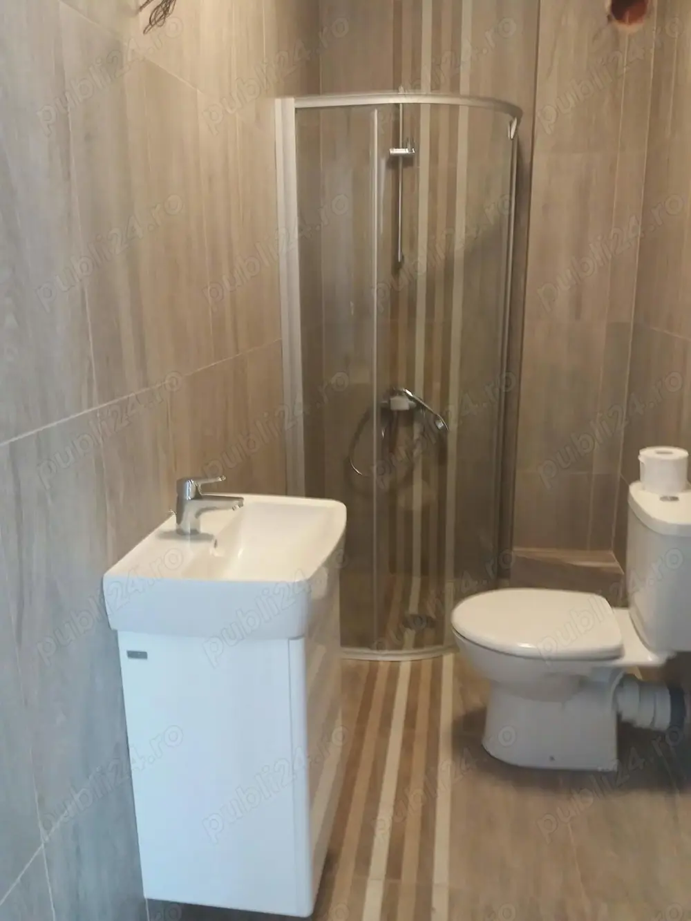 Vând apartament Dunării 144 Vând apartament Dunării 144
