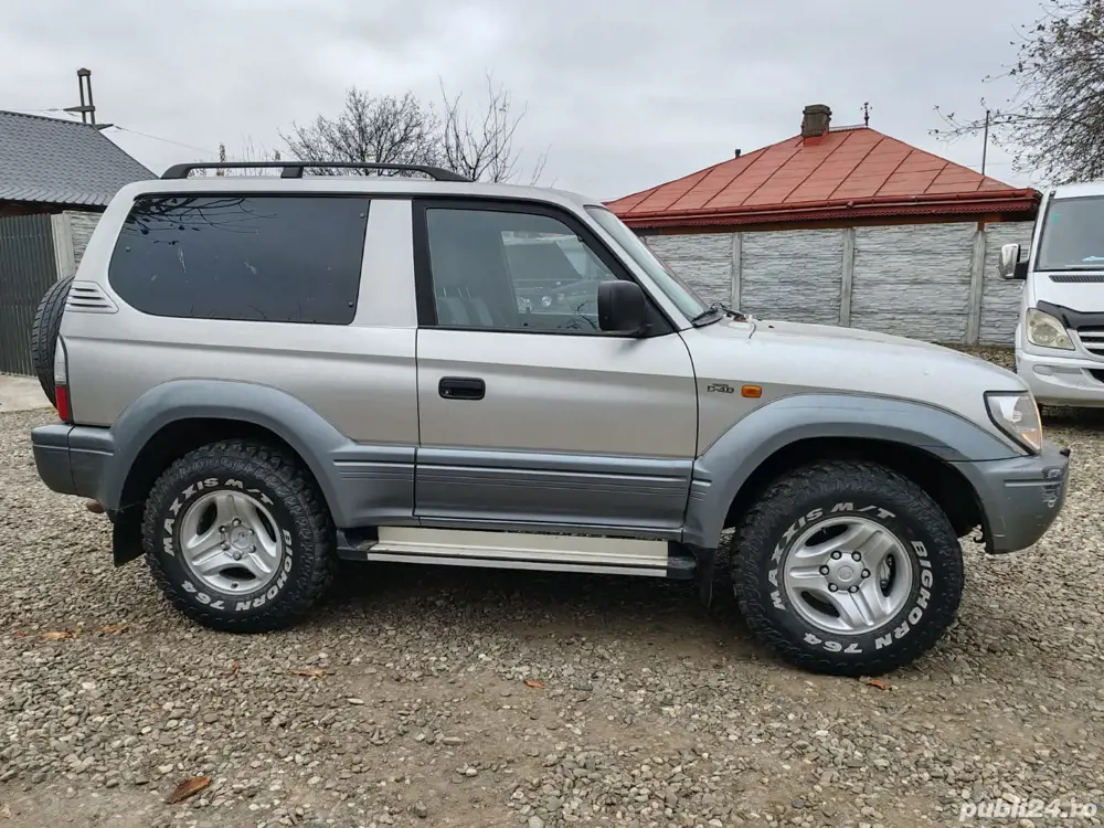 Toyota Land Cruiser 3.0 kz-te Autoutilitară