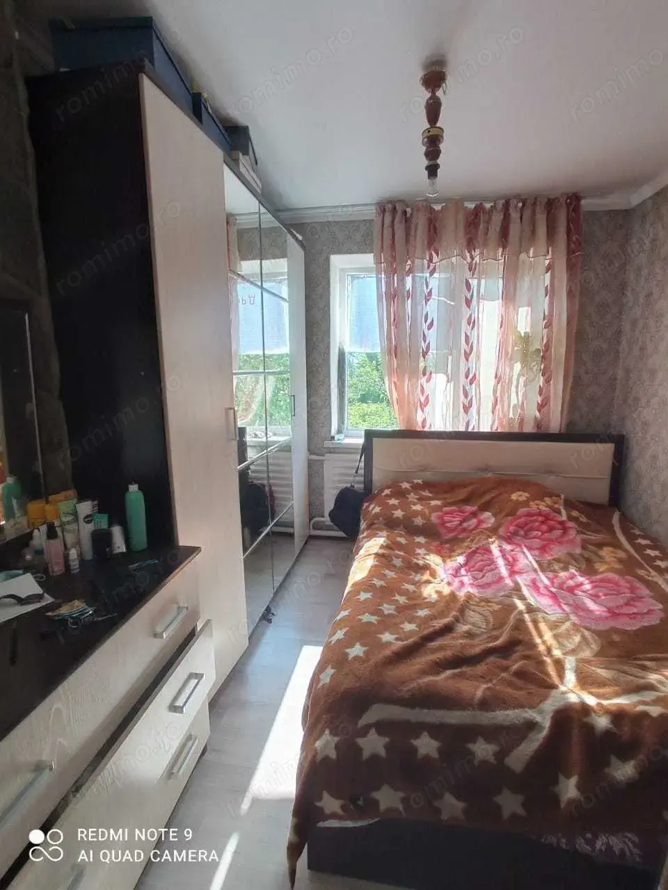 Garsoniera in zona Izvor, langa Facultatea de Drept