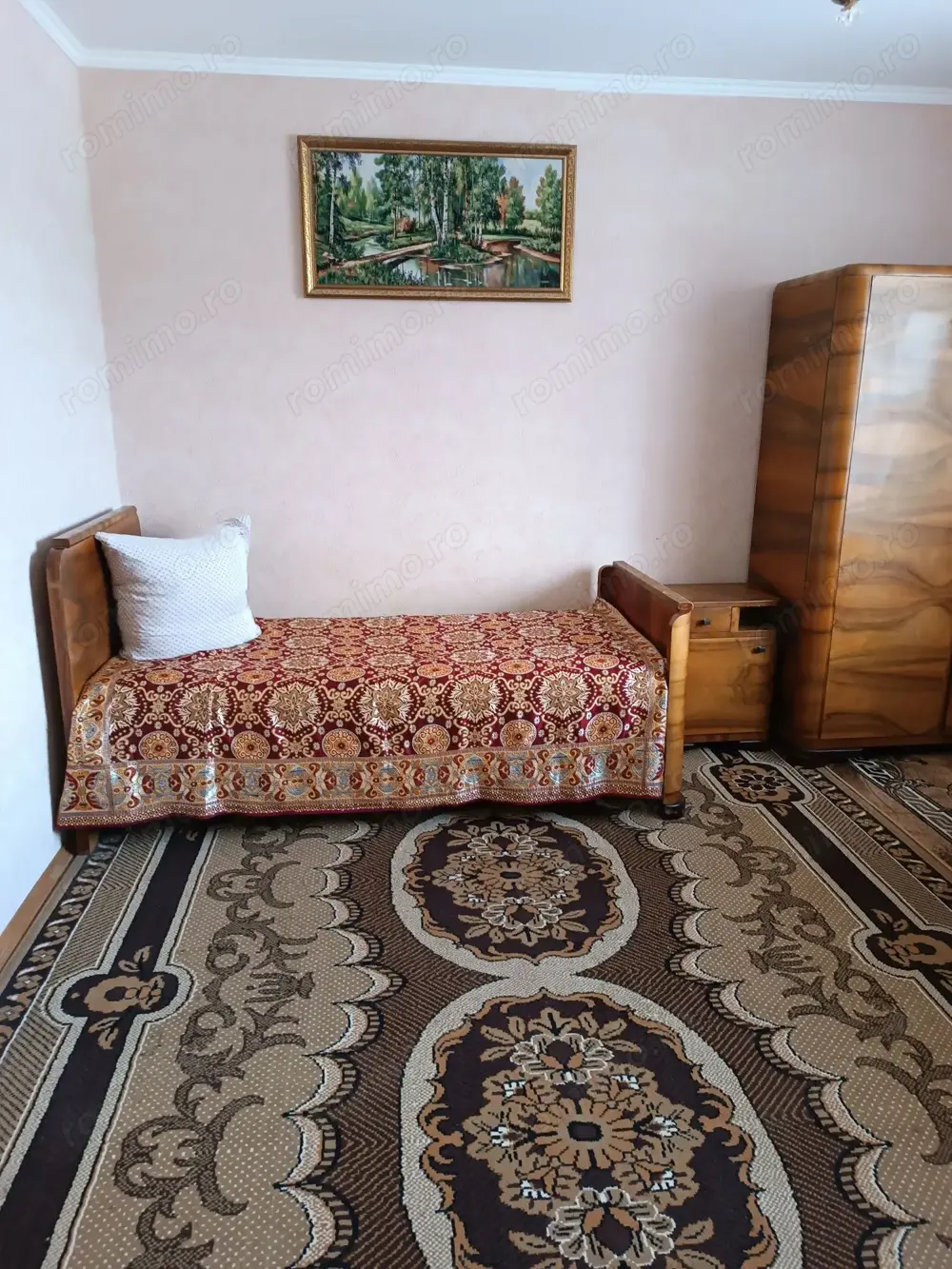 Garsoniera in zona Izvor