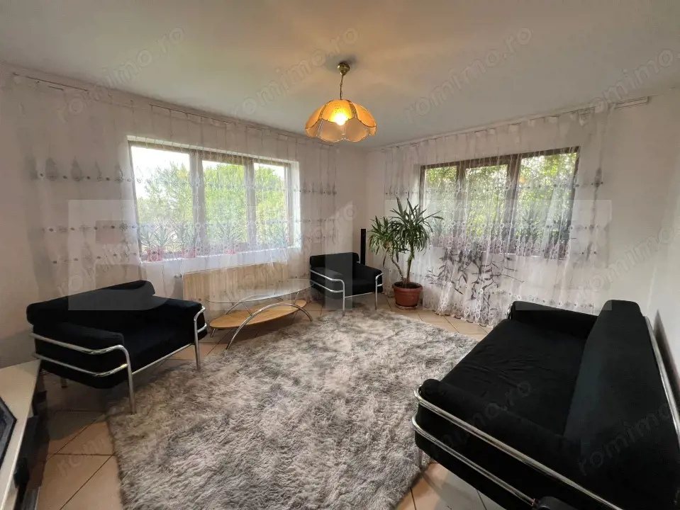 Casă de vânzare, cu 3 camere, 100 mp, zona Odoreului