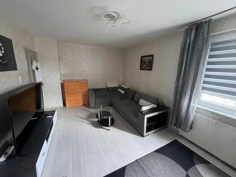 De inchiriat garsoniera in zona Medicina