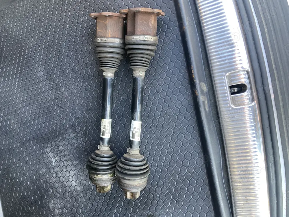 Planetare față Q 5 originale.