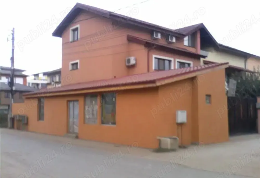 Vila duplex P+2 plus spatiu comercial