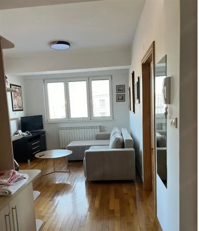apartament o camera de inchiriat in zona Aradului