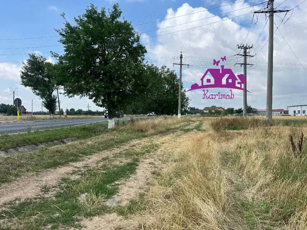 Teren la intrare in localitatea  Gepiu