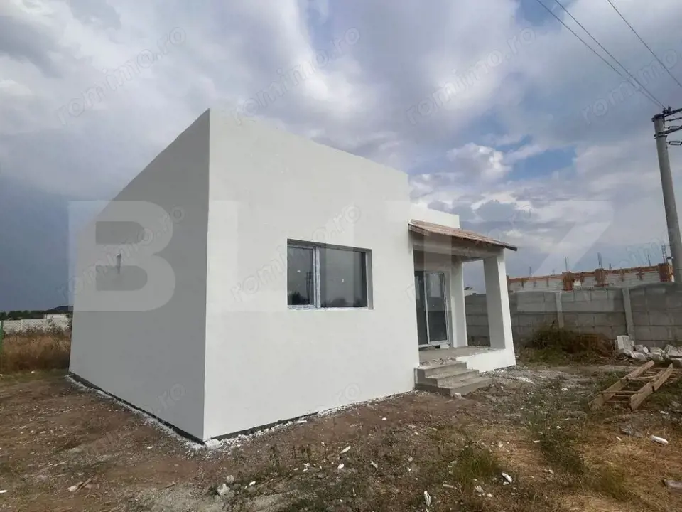 Casa noua, 70 mpu, 250 mp teren, zona Carcea