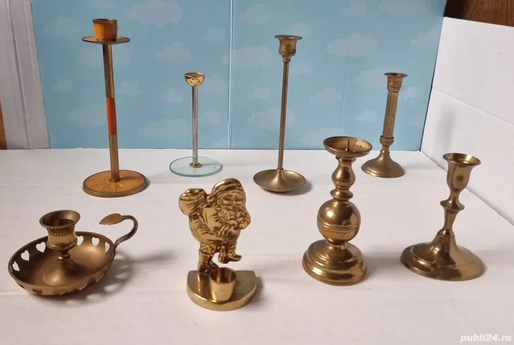 Lot sfeșnice din bronz