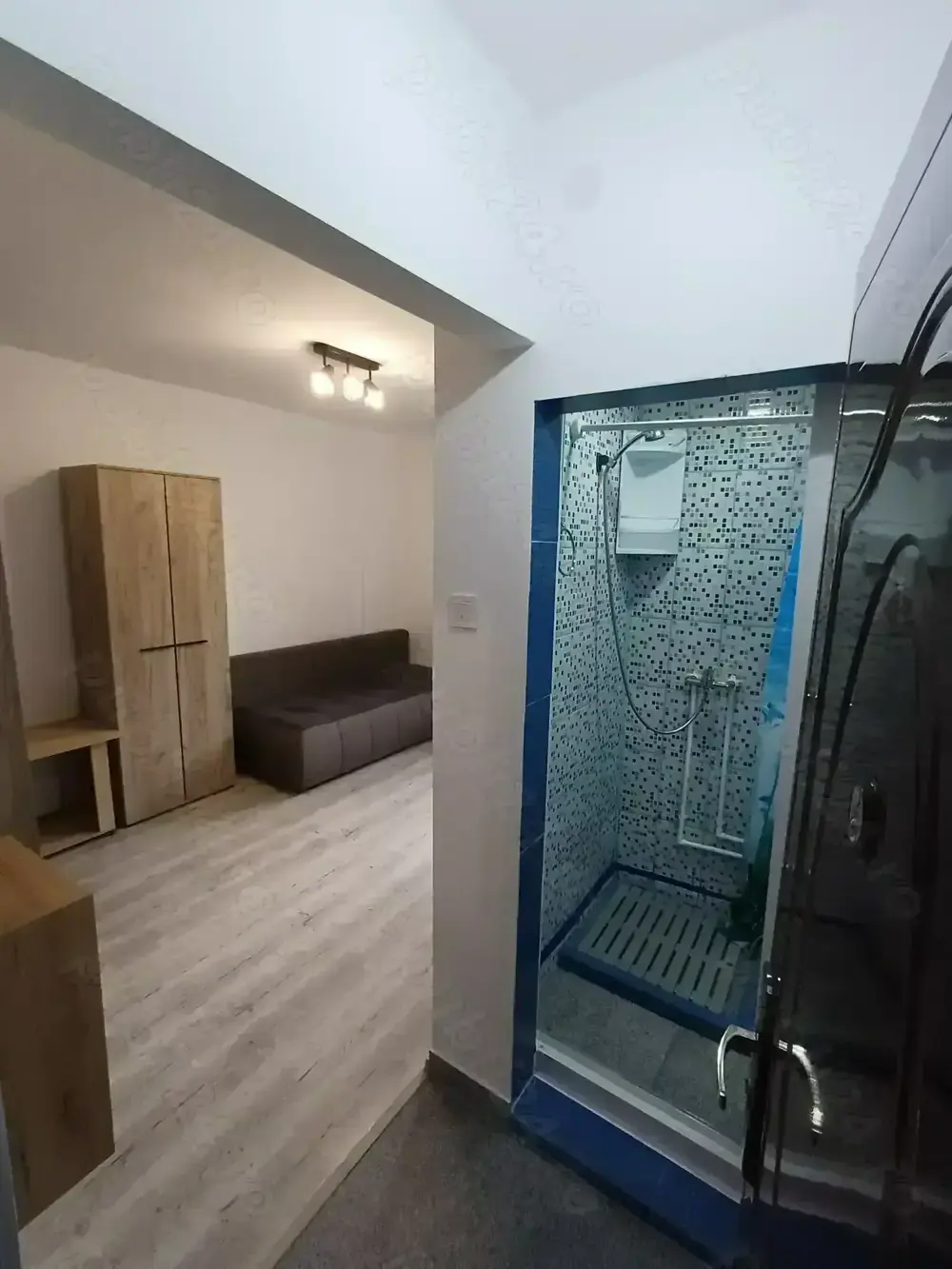 Garsonieră conf.2 vis a vis Metrou