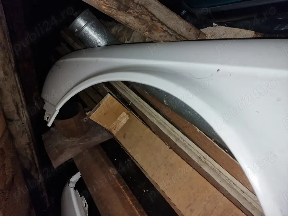 Aripi fata BMW E30 Cabrio originale (Urs)