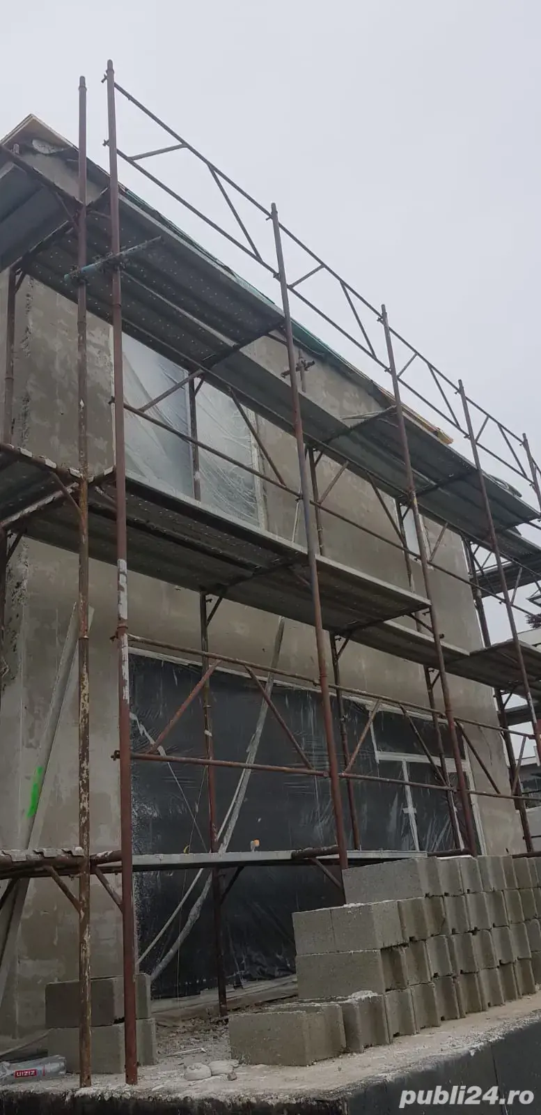 echipa cu experienta in domeniu executa lucrari 