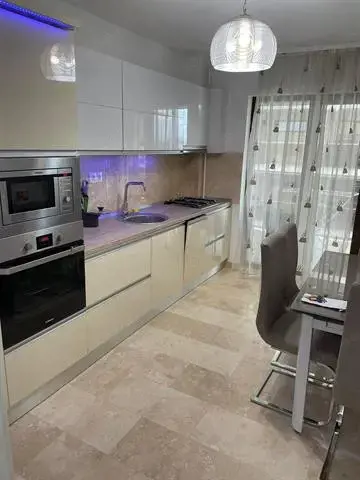 Apartament 2 camere Centru, bloc nou, parcare