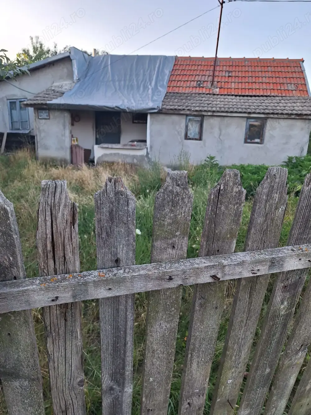 Teren 3.516 mp intravilan, poziție centrală în Gropsani, Olt