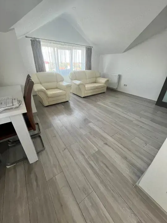 Apartament 3 camere, Radauti