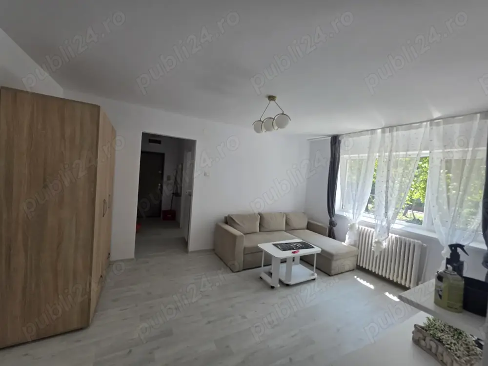 Vand apartament 2 camere Vand apartament 2 camere