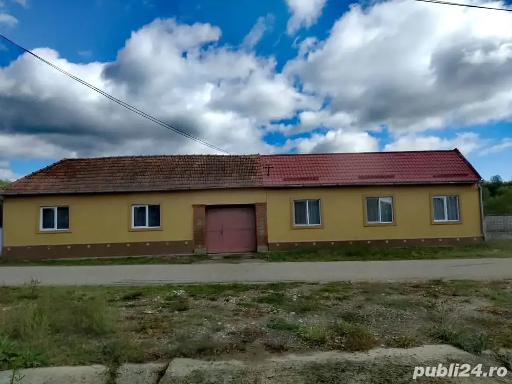 Vând sau schimb casa abundenței duplex, zonă turistică Mănăștiur, Timiș, Renovată La Cheie