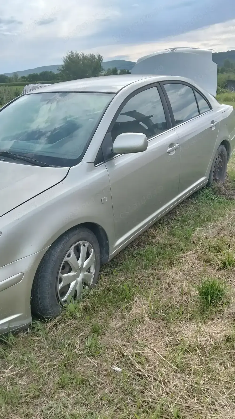 Toyota Avensis Benzină 2004