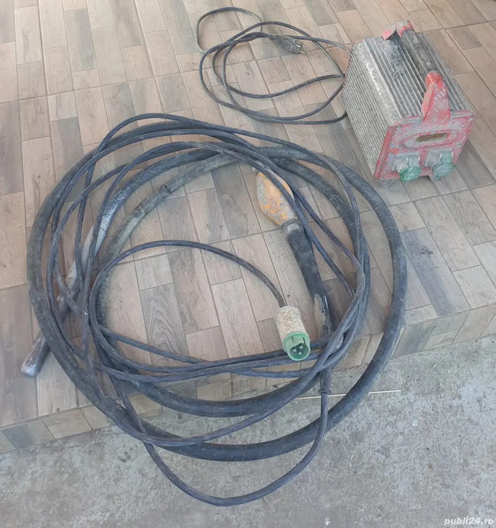 Vibrator beton beton