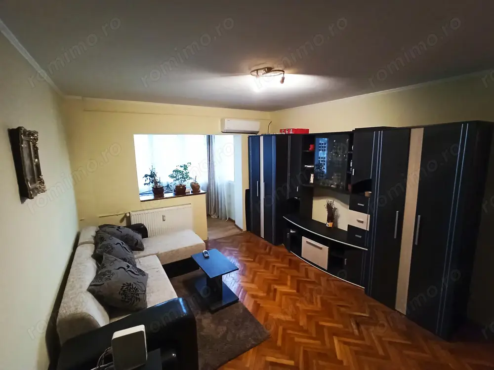 Proprietar, inchiriez apartament 2 camere