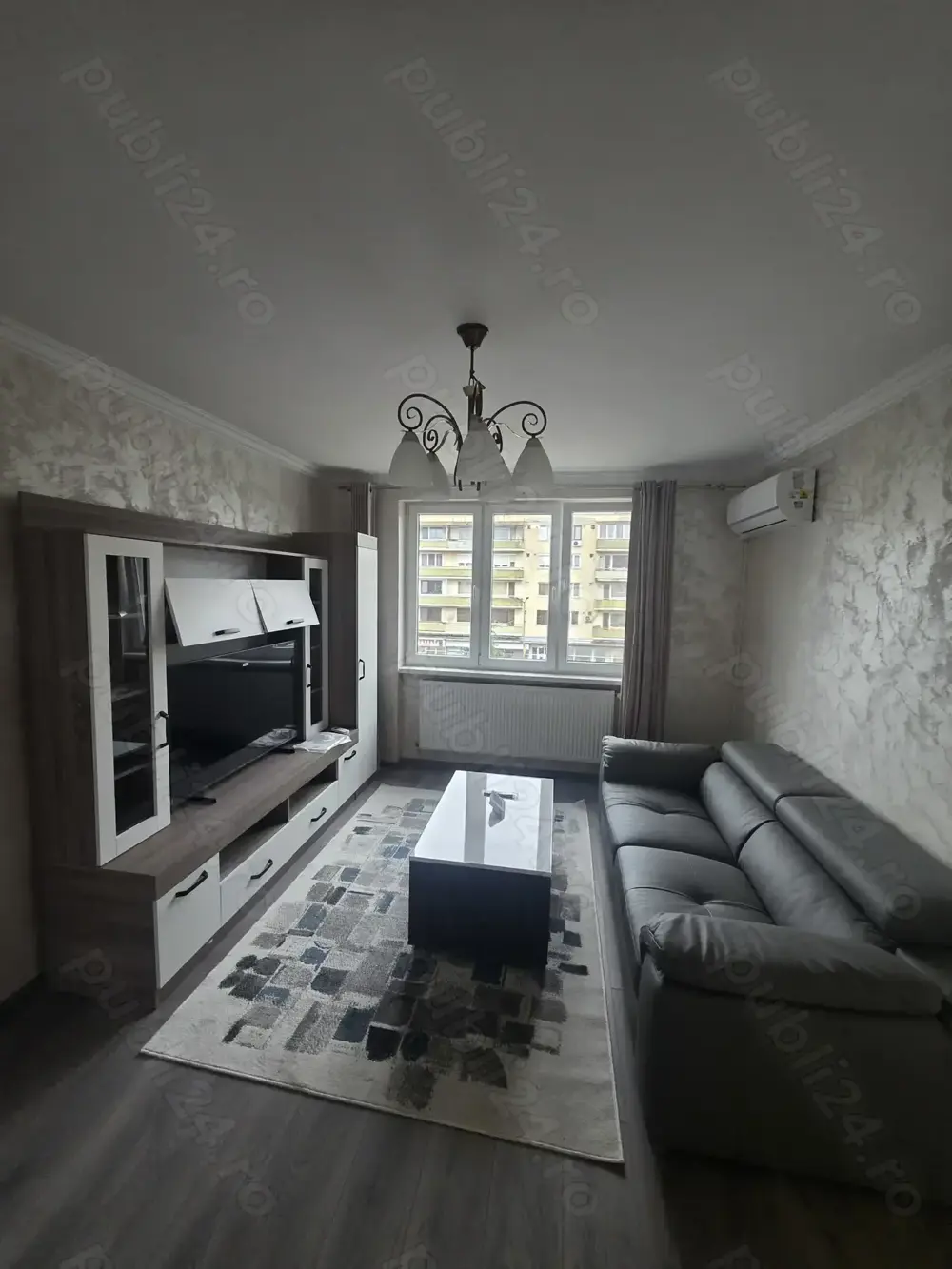 Vand apartament 3 camere ultracentral