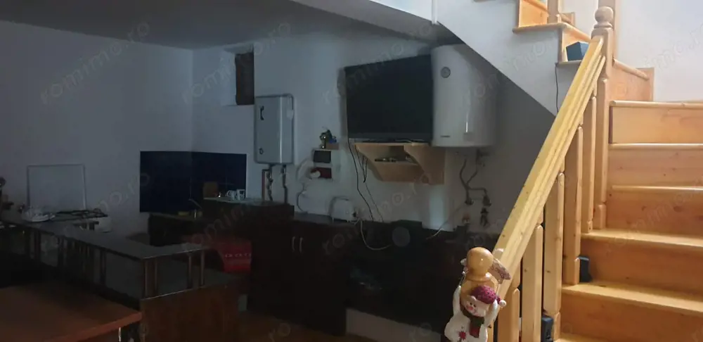 Cabanǎ Rânca, vis-a-vis de M1