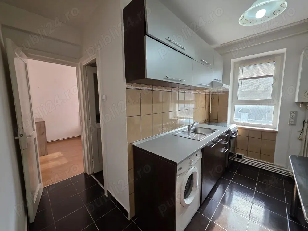 Apartament 2 camere decomandat, 50 mp utili, etaj 1, zonă Progresu   Deva