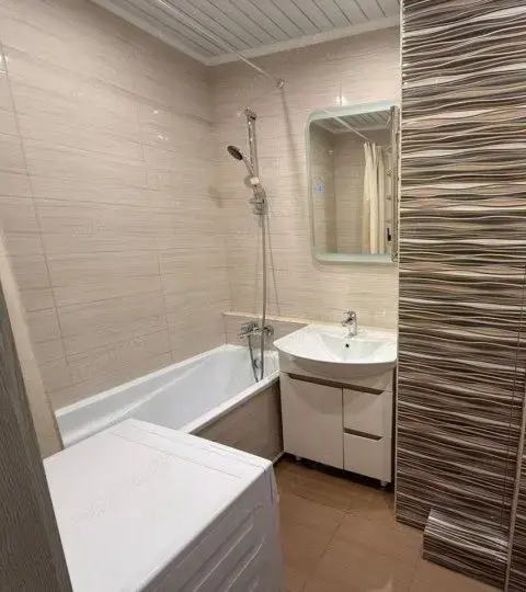 2 camere apartament de inchiriat in Girocului