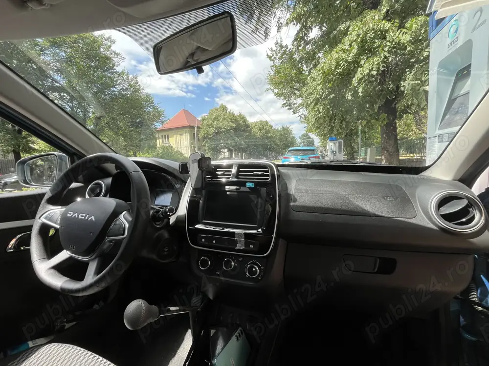 Dacia spring, adaptata si pentru persoane cu handicap. Se poate da jos 