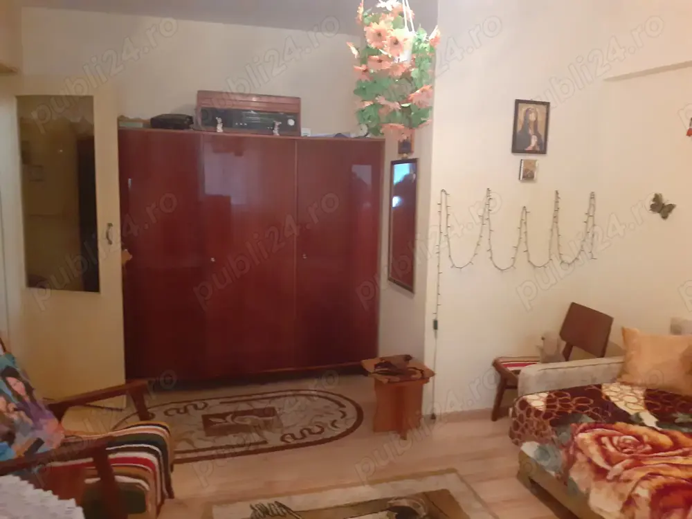 Vanzare Apartament cu 1 camere cf.1 decomandat, mobilat si utilat, pozitie buna, zona Plantelor 