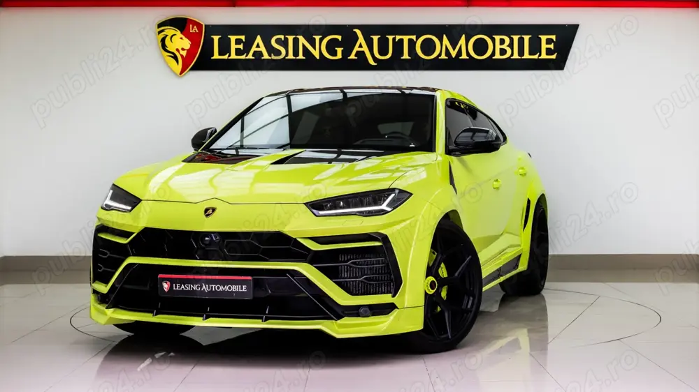 Lamborghini URUS Standard