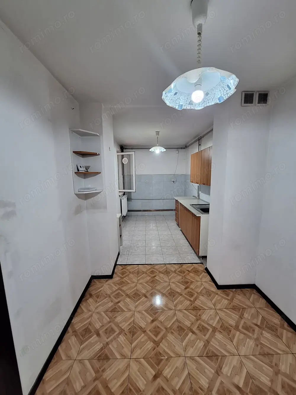  De vânzare   Apartament 2 camere decomandat, Etaj 1, Bloc de cărămidă   Circumvalațiunii